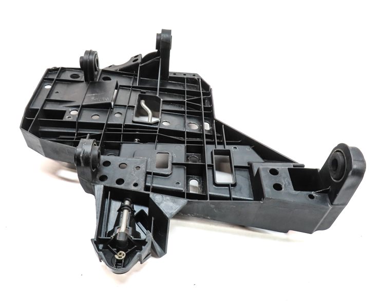 Thumbnail 4: 2008 PORSCHE CAYENNE (957) FRONT RIGHT PASSENGER HEADLIGHT MOUNT BRACKET