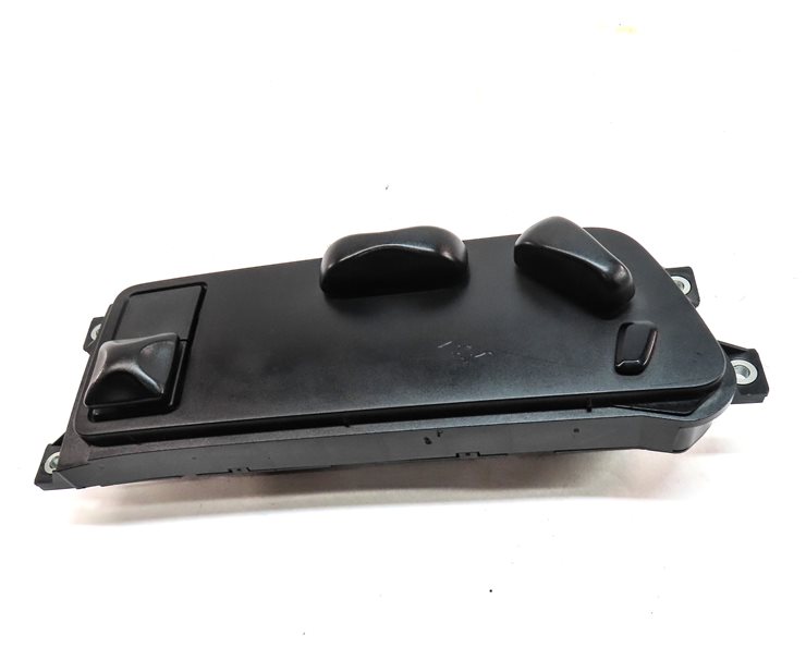Thumbnail 5: 2008 PORSCHE CAYENNE (957) FRONT RIGHT PASSENGER SEAT SEAT ADJUST SWITCH BUTTON
