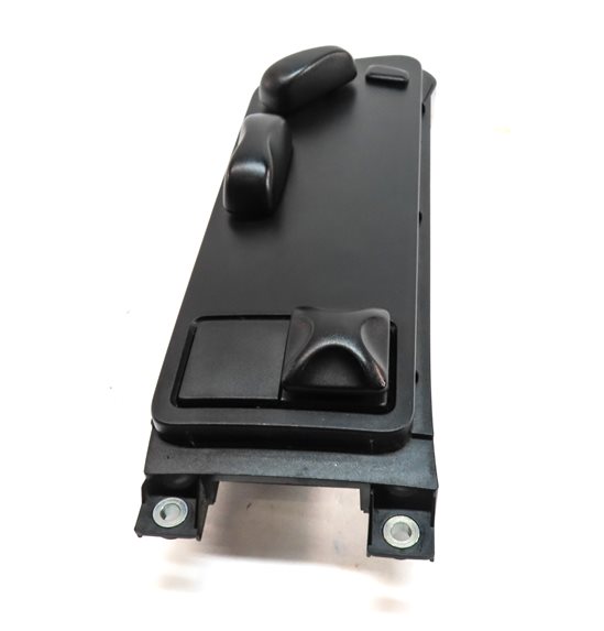 Thumbnail 6: 2008 PORSCHE CAYENNE (957) FRONT RIGHT PASSENGER SEAT SEAT ADJUST SWITCH BUTTON