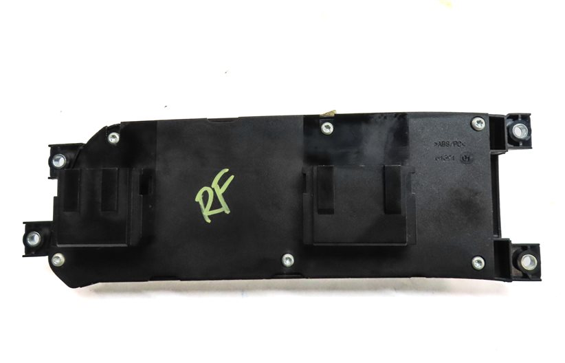 Thumbnail 8: 2008 PORSCHE CAYENNE (957) FRONT RIGHT PASSENGER SEAT SEAT ADJUST SWITCH BUTTON