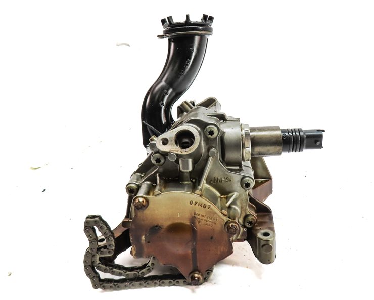 Thumbnail 4: 2008 PORSCHE CAYENNE (957) 4.8L M48 NON TURBO ENGINE OIL PUMP w/ PICKUP