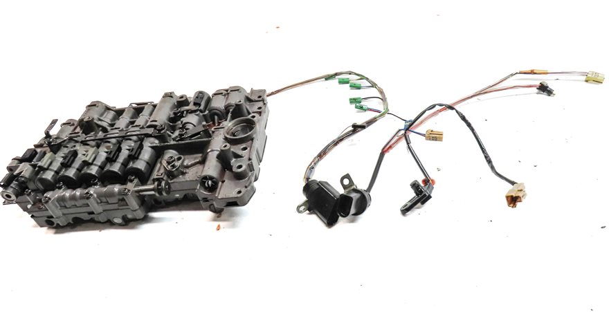 Thumbnail 2: 08-09 PORSCHE CAYENNE 957 3.6L AUTO TRANSMISSION VALVE BODY -FROM VIN 9P8LA26517