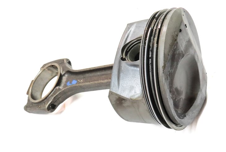 Thumbnail 4: 2008-2014 PORSCHE CAYENNE PANAMERA (957 970) 4.8L M48 N/A RIGHT PISTON w/ ROD