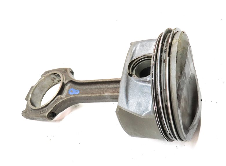 Thumbnail 4: 2008-2014 PORSCHE CAYENNE PANAMERA (957 970) 4.8L M48 N/A RIGHT PISTON w/ ROD