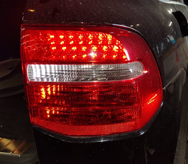 Thumbnail 2: 2008-2010 PORSCHE CAYENNE (957) RIGHT PASSENGER REAR TAILLIGHT BRAKE LIGHT LAMP
