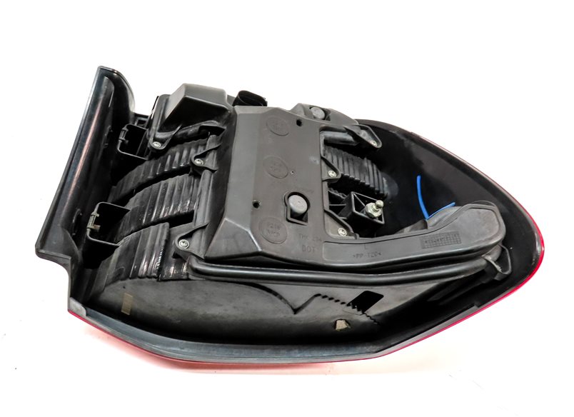 Thumbnail 6: 2008-2010 PORSCHE CAYENNE (957) LEFT DRIVER REAR TAILLIGHT BRAKE LIGHT LAMP