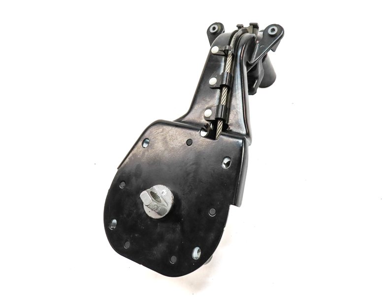 Thumbnail 2: 2017 LAND ROVER DISCOVERY (L462) EMERGENCY ROADSIDE SPARE TIRE HOLDER WINCH