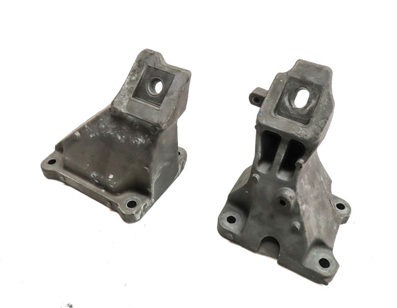 Thumbnail 1: 2017 LAND ROVER DISCOVERY (L462) 3.0L SUPER ENGINE MOTOR MOUNT BRACKET SET/2
