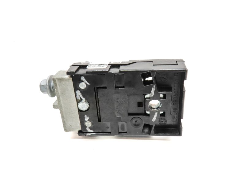 Thumbnail 5: 2017 LAND ROVER DISCOVERY (L462) 3.0L SUPER ENGINE POSITIVE BATTERY TERMINAL