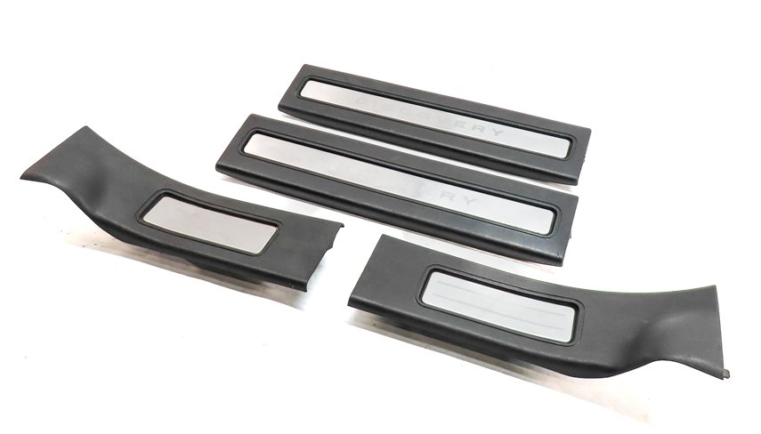 Thumbnail 1: 2017 LAND ROVER DISCOVERY (L462) FRONT & REAR DOOR SILL SCUFF TRIM PANEL SET/4