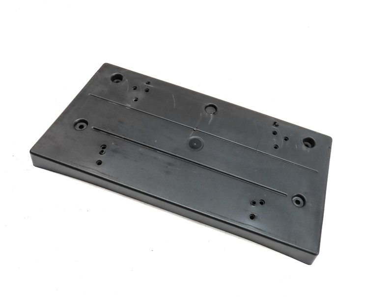 Thumbnail 1: 2017 LAND ROVER DISCOVERY (L462) FRONT LOWER BUMPER LICENSE PLATE MOUNT BRACKET