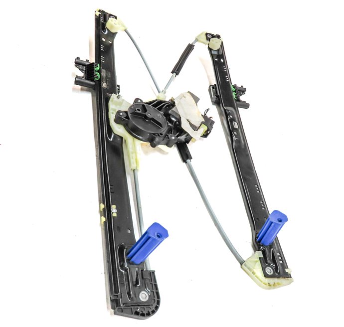 Thumbnail 3: 17-21 LAND ROVER DISCOVERY L462 REAR RIGHT DOOR WINDOW REGULATOR w/ MOTOR