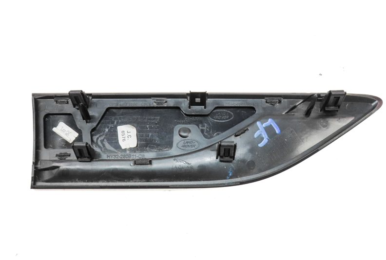Thumbnail 5: 2017 LAND ROVER DISCOVERY (L462) FRONT LEFT DRIVER LOGO FENDER TRIM MOULDING