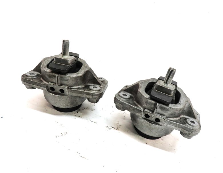 Thumbnail 2: 2017 LAND ROVER DISCOVERY (L462) 3.0L SUPER ENGINE MOTOR SUPPORT MOUNT SET/2