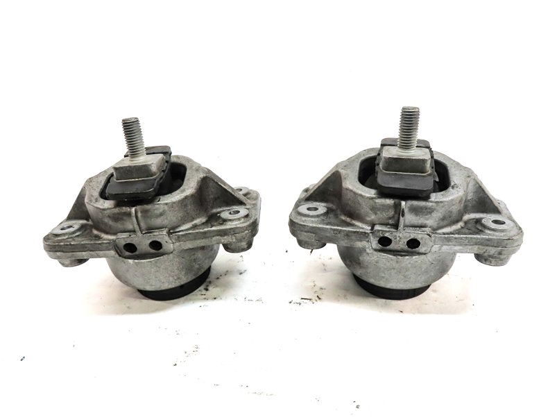 Thumbnail 3: 2017 LAND ROVER DISCOVERY (L462) 3.0L SUPER ENGINE MOTOR SUPPORT MOUNT SET/2