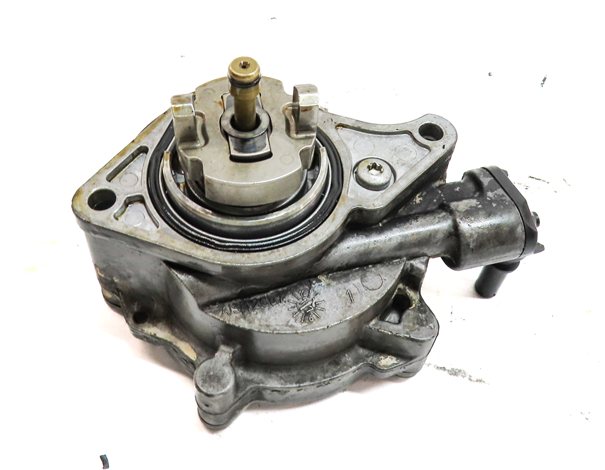 Thumbnail 3: 2010-2019 RANGE ROVER SPORT LR4 / JAGUAR XE XF XK 3.0L / 5.0L BRAKE VACUUM PUMP