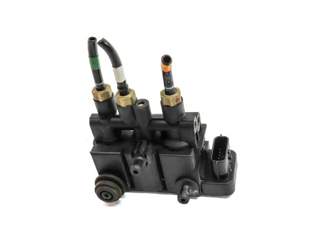 Thumbnail 2: 2017 LAND ROVER DISCOVERY (L462) AIR SUSPENSION RELIEF VALVE BLOCK MODULE