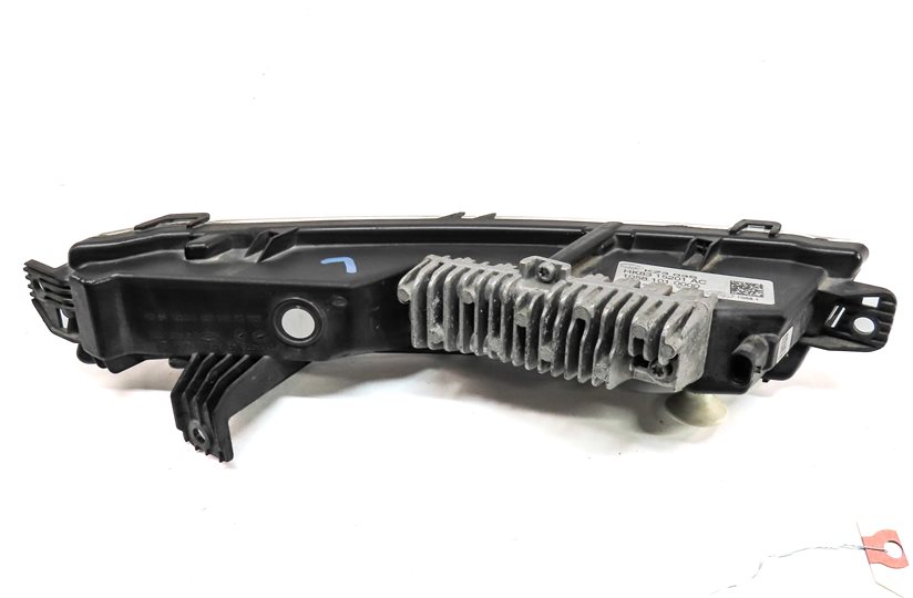 Thumbnail 5: 17-24 E/F/I-PACE ROVER DISCOVERY L462 FRONT LEFT DRIVER LOWER FOGLIGHT LAMP