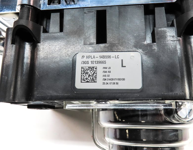 Thumbnail 6: 2017 ROVER DISCOVERY (L462) HILL DESCENT SUSPENSION HEIGHT TERRAIN SELECT PANEL