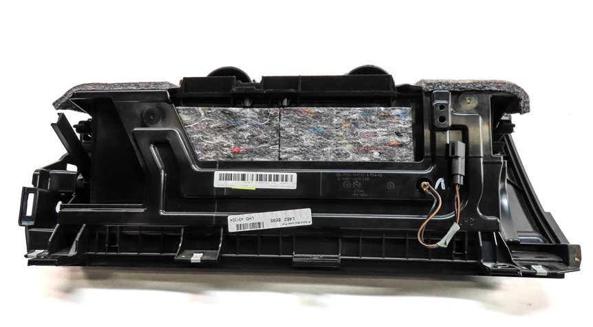 Thumbnail 7: 2017-2023 LAND ROVER DISCOVERY (L462) RIGHT PASSENGER LOWER GLOVE BOX (Black)