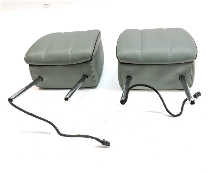 Thumbnail 2: 17-20 LAND ROVER DISCOVERY L462 FRONT LEFT & RIGHT SEAT HEADREST SET/2 (Glacier)