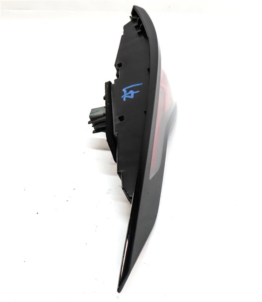 Thumbnail 4: 17-20 LAND ROVER DISCOVERY L462 REAR LEFT DRIVER OUTER QUARTER TAILLIGHT LAMP