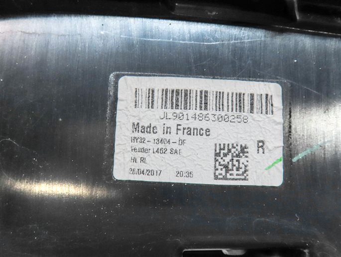Thumbnail 6: 17-20 LAND ROVER DISCOVERY L462 REAR RIGHT PASSENGER OUTER QUARTER TAILLIGHT