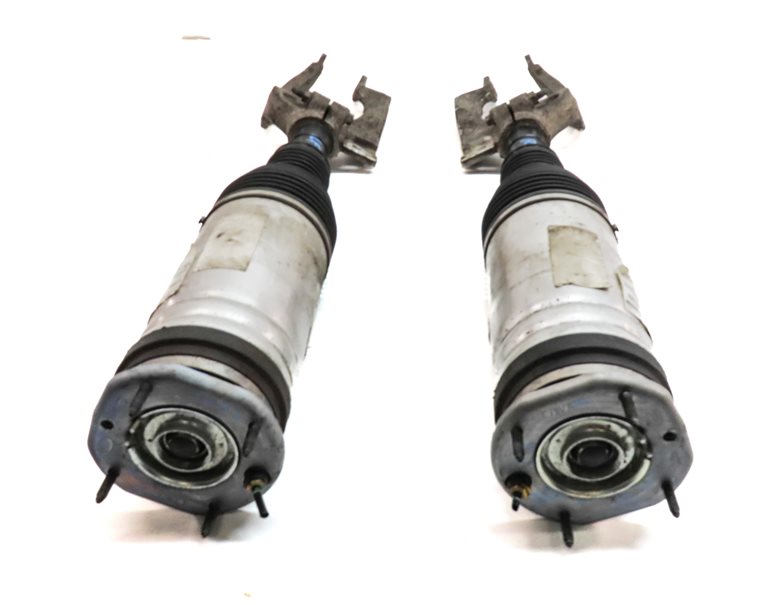 Thumbnail 4: 17-18 ROVER DISCOVERY (L462) FRONT LEFT & RIGHT AIR SUSPENSION SHOCK STRUT SET/2