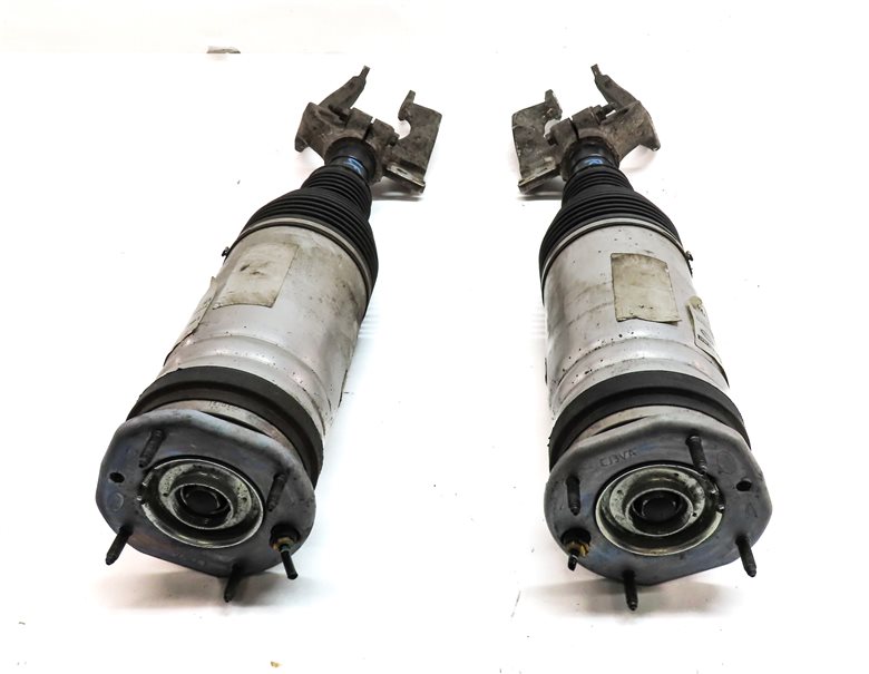 Thumbnail 5: 17-18 ROVER DISCOVERY (L462) FRONT LEFT & RIGHT AIR SUSPENSION SHOCK STRUT SET/2