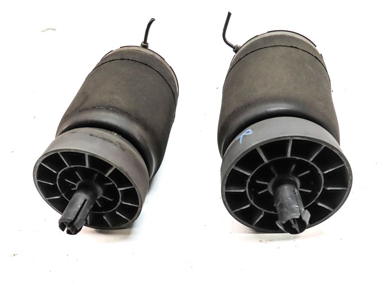 Thumbnail 2: 2017-2021 LAND ROVER DISCOVERY (L462) REAR AIR SUSPENSION SPRING BAG SET/2