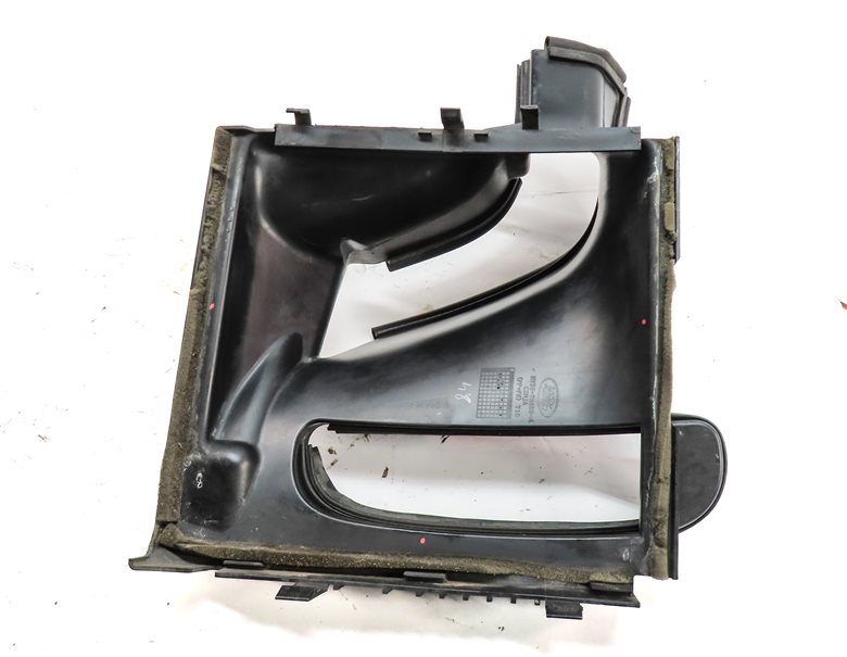 Thumbnail 5: 17 LAND ROVER DISCOVERY (L462) 3.0L SUPER ENGINE RIGHT PASSENGER AIR INTAKE DUCT