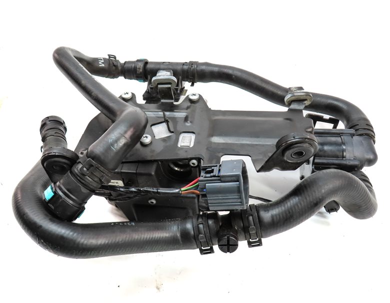 Thumbnail 4: 2017 LAND ROVER DISCOVERY (L462) 3.0L SUPER ENGINE PRE-HEATER COOLANT PUMP