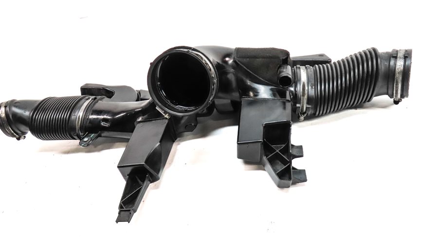 Thumbnail 2: 2017 LAND ROVER DISCOVERY (L462) 3.0L SUPER ENGINE AIR INTAKE Y PIPE HOSE DUCT