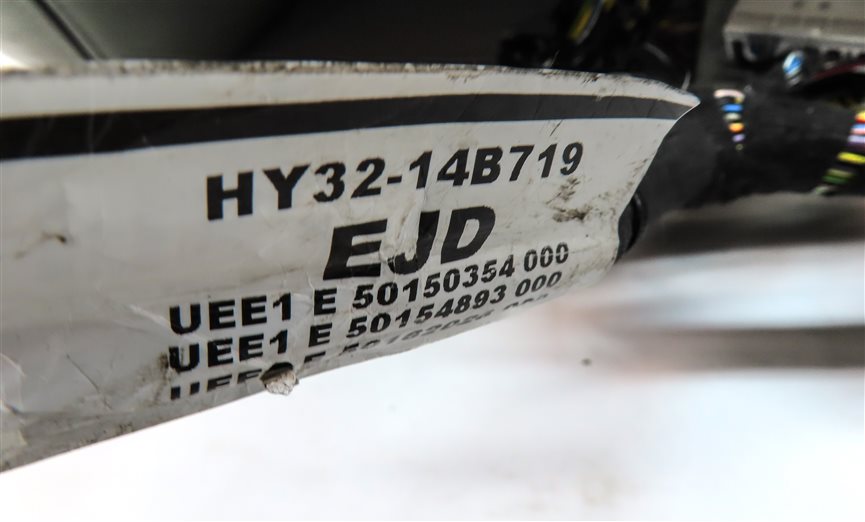 Thumbnail 10: 17-20 ROVER DISCOVERY L462 FRONT LEFT HEATED UPPER MEMORY SEAT BACK (Glacier)