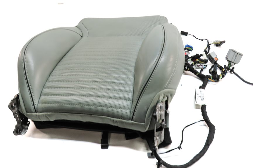 Thumbnail 3: 17-20 ROVER DISCOVERY L462 FRONT LEFT HEATED UPPER MEMORY SEAT BACK (Glacier)