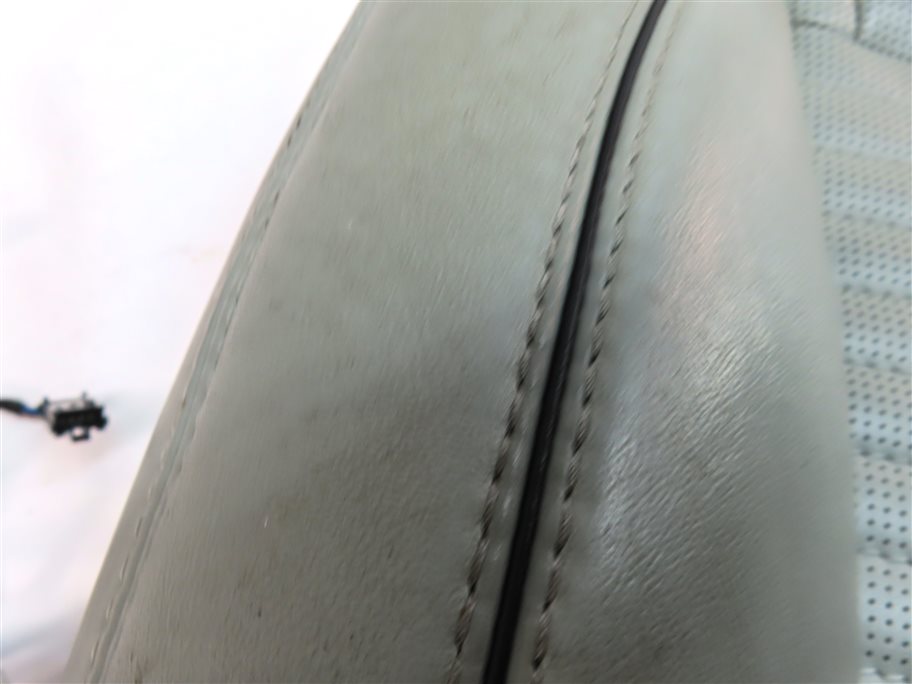 Thumbnail 10: 17-20 ROVER DISCOVERY (L462) FRONT RIGHT UPPER HEATED MEMORY SEAT BACK (Glacier)
