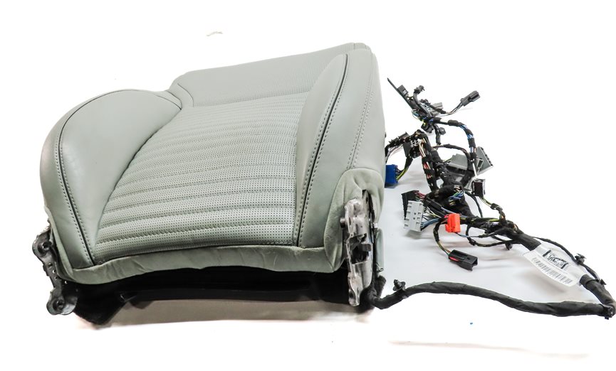 Thumbnail 2: 17-20 ROVER DISCOVERY (L462) FRONT RIGHT UPPER HEATED MEMORY SEAT BACK (Glacier)