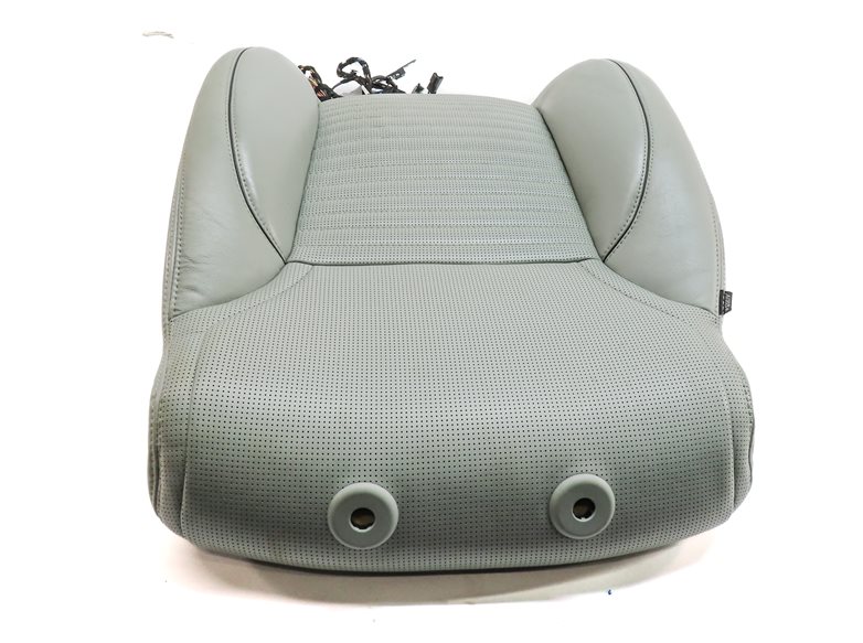 Thumbnail 5: 17-20 ROVER DISCOVERY (L462) FRONT RIGHT UPPER HEATED MEMORY SEAT BACK (Glacier)