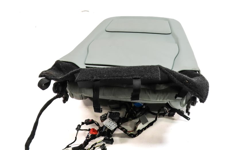 Thumbnail 7: 17-20 ROVER DISCOVERY (L462) FRONT RIGHT UPPER HEATED MEMORY SEAT BACK (Glacier)