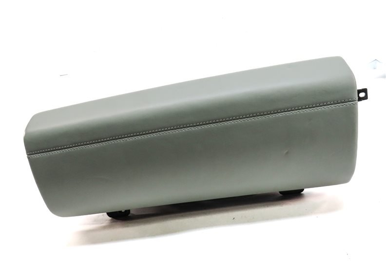 Thumbnail 4: 2017-2023 LAND ROVER DISCOVERY (L462) RIGHT PASSENGER UPPER GLOVE BOX (GLACIER)