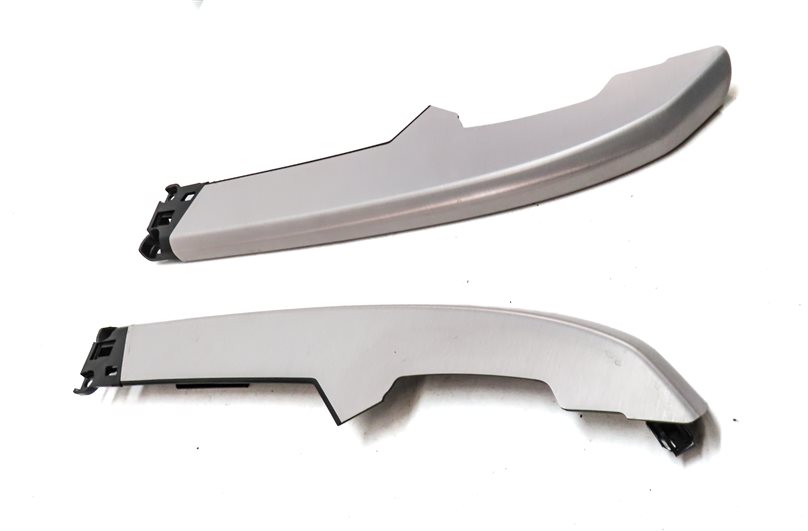 Thumbnail 5: 2017 LAND ROVER DISCOVERY (L462) FRONT CENTER CONSOLE TRIM PANEL SET/2 (SILVER)
