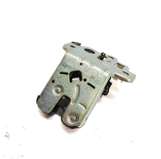 2015 AUDI A3 (8V) REAR TRUNK HATCH LID LOCK LATCH ACTUATOR
