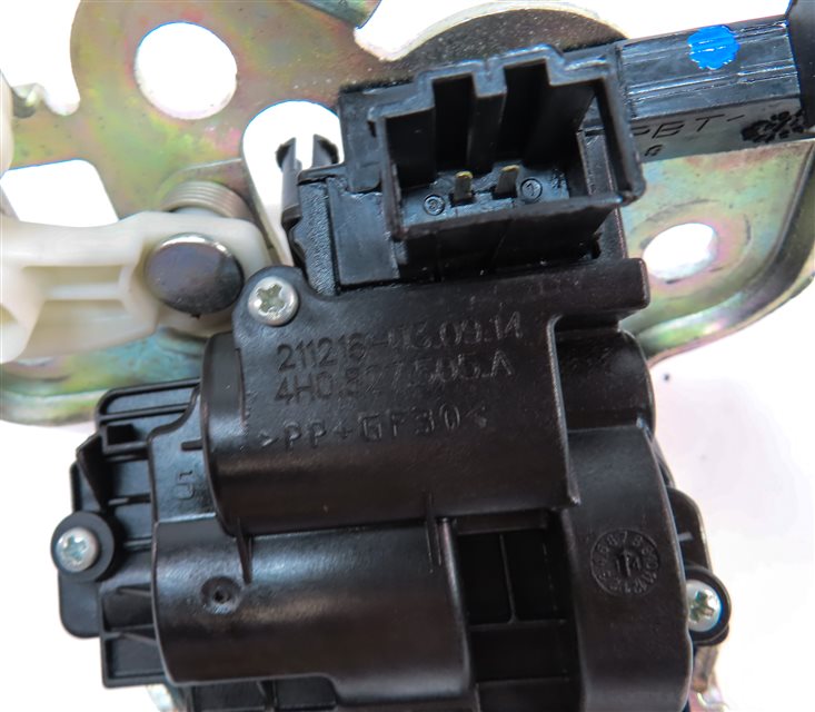Thumbnail 6: 2015 AUDI A3 (8V) REAR TRUNK HATCH LID LOCK LATCH ACTUATOR