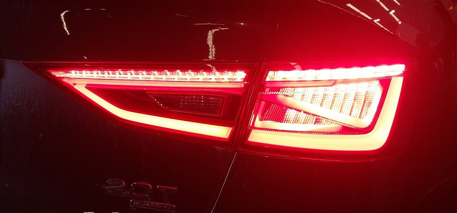 Thumbnail 2: 15-16 AUDI A3 S3 8V SEDAN CONVERTIBLE RIGHT OUTER LED TAILLIGHT BRAKE LIGHT LAMP