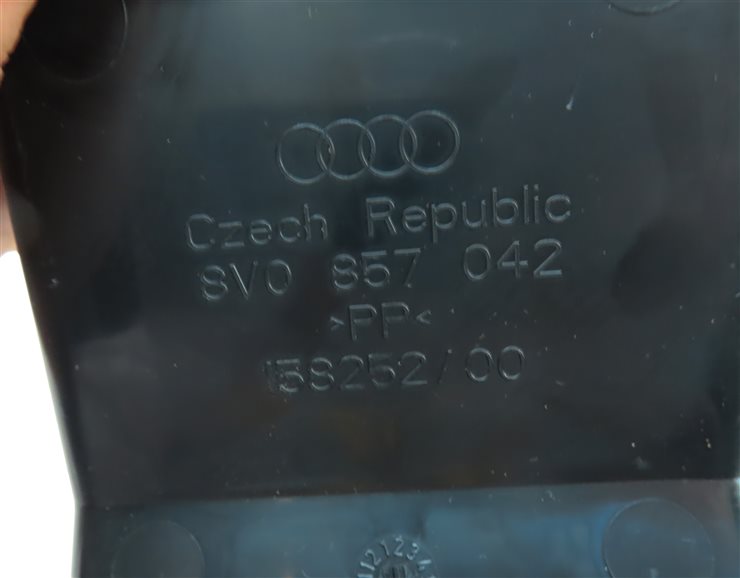 Thumbnail 6: 2015 AUDI A3 (8V) REAR CENTER CONSOLE HEAT AIR AC HVAC DUAL VENT (Black)
