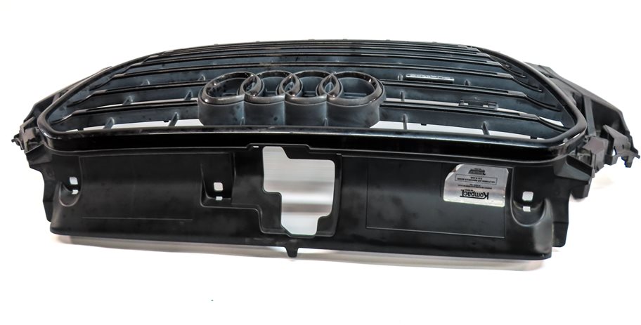 Thumbnail 5: 15-16 AUDI A3 (8V) FRONT CENTER PRIMARY HOOD GRILLE w/ EMBLEM (BLACK)
