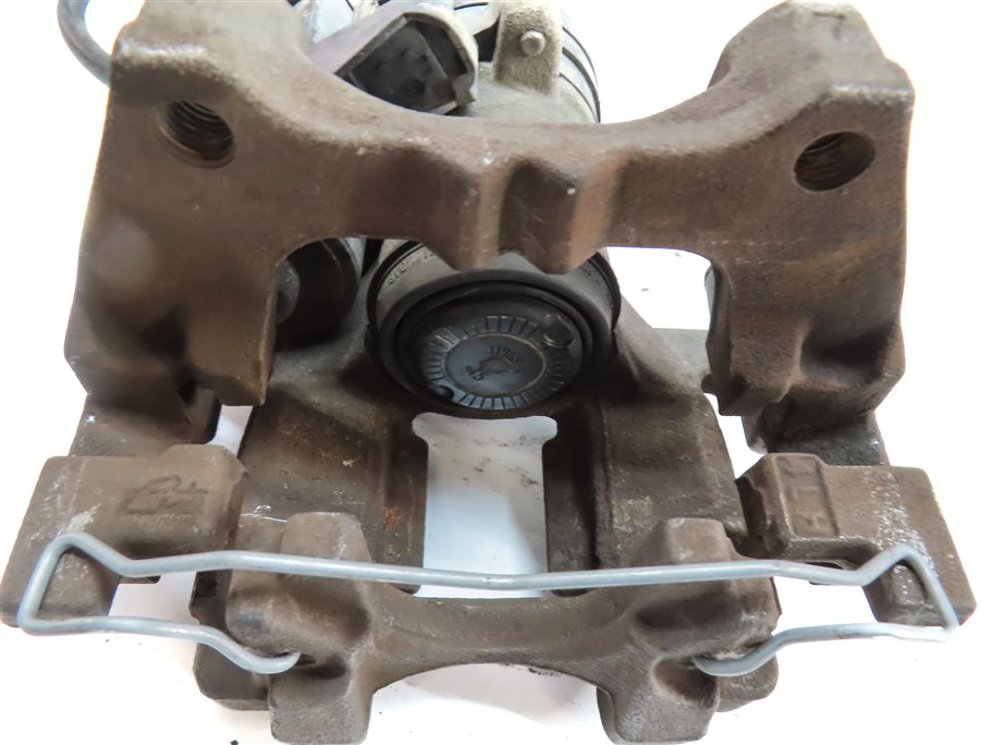 Thumbnail 7: 2015-2018 AUDI A3 (8V) LEFT DRIVER REAR ABS DISC BRAKE CALIPER w/ ACTUATOR