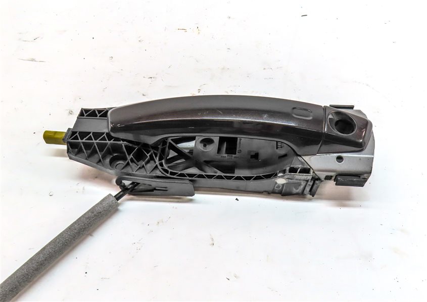 Thumbnail 4: 15-18 AUDI A3 S3 RS3 TT (8V MK3) LEFT FRONT DRIVER KEYLESS DOOR HANDLE (Brown)