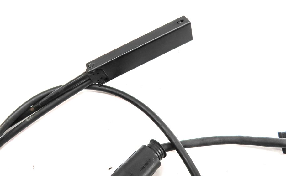 Thumbnail 10: 2012 BMW X5 (E70) FRONT HOOD BONNET LID SAFETY LATCH CABLE SET/2