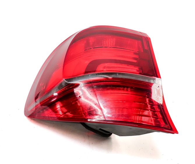 Thumbnail 4: 2011-2013 BMW X5 X5M (E70) RIGHT PASSENGER REAR OUTER TAILLIGHT BRAKE LIGHT LAMP